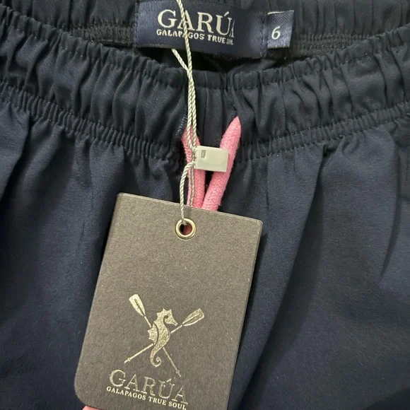 Garúa Girls Navy and Pink Shorts size 6 - Picture 2 of 3